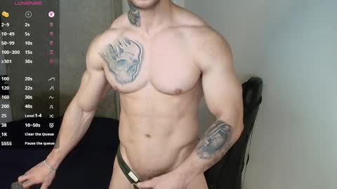Snapshot of colombianmuscle8 chatting on 04-17-26, 03:42 colombianmuscle8 online show from 04-17-26, 03:42