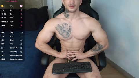 Snapshot of colombianmuscle8 chatting on 04-20-26, 03:59 colombianmuscle8 online show from 04-20-26, 03:59