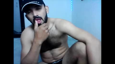 Snapshot of colombianocabron chatting on 06-05-26, 03:57 colombianocabron online show from 06-05-26, 03:57
