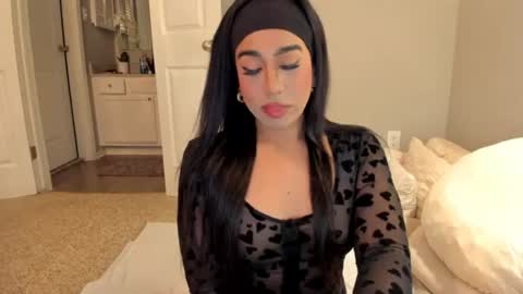    ........ Instagram  Lorysexys online show from 06-11-26, 03:15