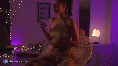 Laura online show from 12-14-24, 12:22