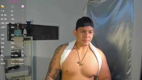 Snapshot of coltonmassif_ chatting on 12-21-24, 06:41 coltonmassif_ online show from 12-21-24, 06:41