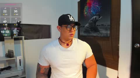 Snapshot of coltonmassif_ chatting on 01-05-25, 06:46 coltonmassif_ online show from 01-05-25, 06:46