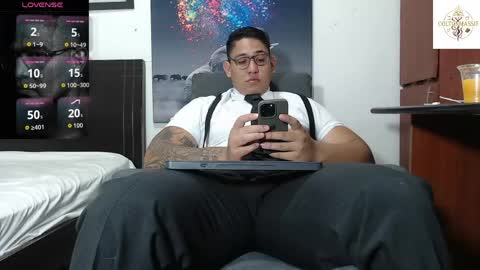 coltonmassif_ online show from 05-31-26, 02:35