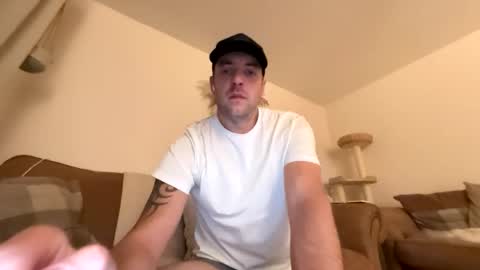 Snapshot of comedy6288 chatting on 11-04-25, 11:15 comedy6288 online show from 11-04-25, 11:15