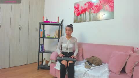 Snapshot of conni_f00x chatting on 06-24-26, 07:24 conni_f00x online show from 06-24-26, 07:24