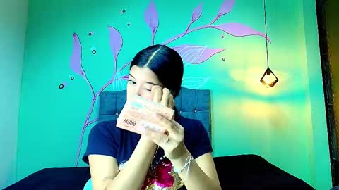 C O N N I E online show from 12-01-25, 01:16