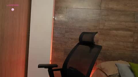 connor_h1 online show from 05-07-26, 01:11