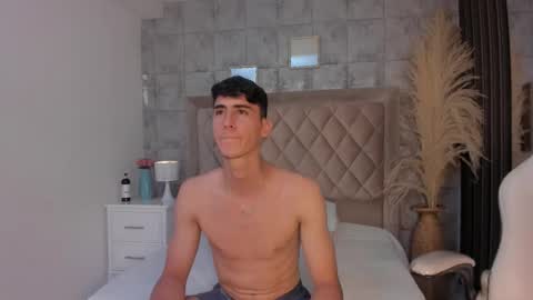 Snapshot of connorflyn chatting on 03-21-26, 04:39 Connor Flyn online show from 03-21-26, 04:39