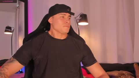 Connor Smith online show from 06-19-26, 01:59