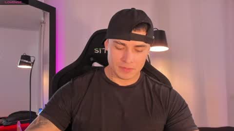 Connor Smith online show from 06-25-26, 02:21