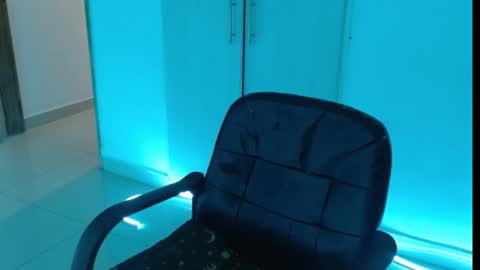 Snapshot of constantin_blessed_69 chatting on 10-16-25, 05:52 constantin_blessed_69 online show from 10-16-25, 05:52