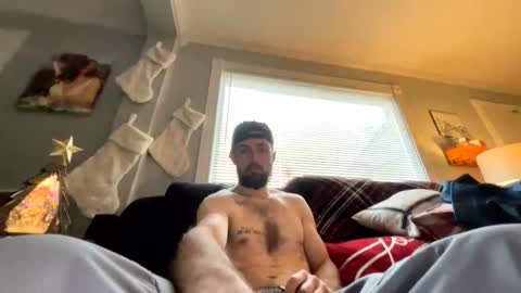 Snapshot of constructionmike1 chatting on 12-18-25, 04:57 constructionmike1 online show from 12-18-25, 04:57