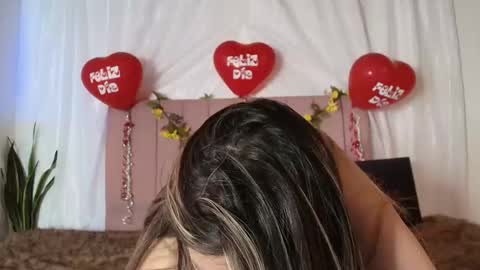 Snapshot of conyabril chatting on 02-11-26, 01:38 conyabril online show from 02-11-26, 01:38