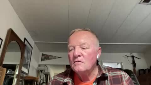 Snapshot of cookoosnest chatting on 02-13-26, 05:03 cookoosnest online show from 02-13-26, 05:03