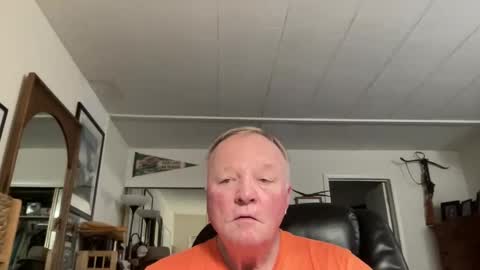 Snapshot of cookoosnest chatting on 02-18-26, 01:12 cookoosnest online show from 02-18-26, 01:12