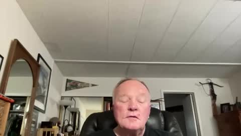 cookoosnest online show from 05-10-26, 02:11