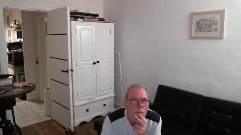 Cool online show from 05-10-26, 07:30