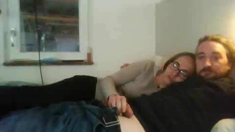 Couple22 online show from 01-19-25, 01:01