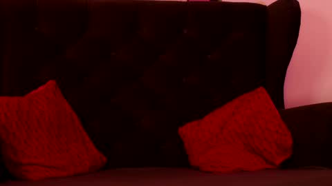 Ginger The Cringer online show from 05-11-26, 07:36
