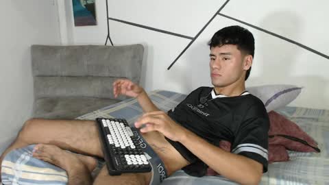 Snapshot of cooper_shiro chatting on 03-30-26, 08:43 shiro online show from 03-30-26, 08:43
