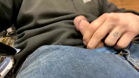 Snapshot of copart84 chatting on 01-02-25, 09:18 copart84 online show from 01-02-25, 09:18