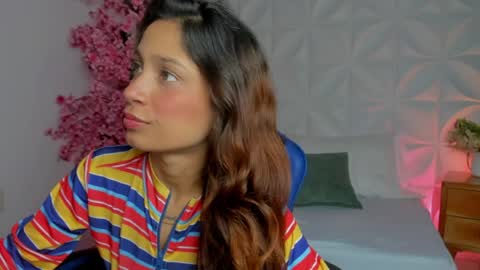 Snapshot of cora22_ chatting on 04-10-26, 02:22 CORA online show from 04-10-26, 02:22