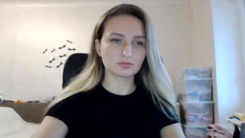 cora_fora online show from 11-11-25, 12:16