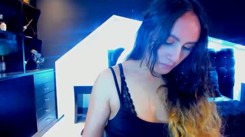 Coral  online show from 02-10-25, 12:18