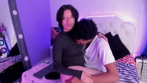 Snapshot of coralandocean chatting on 11-25-25, 01:55 Coral and Ocean online show from 11-25-25, 01:55