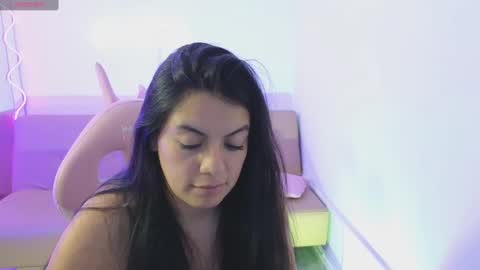 Carolina  online show from 03-12-25, 10:05