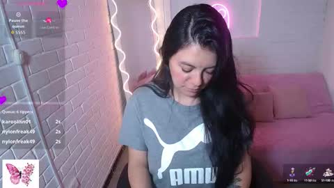 Carolina  online show from 09-19-25, 07:14