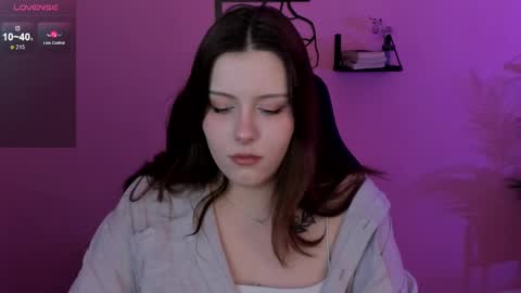 Snapshot of coralinekeyns chatting on 02-28-25, 06:21 little girl who is always right or Coraline online show from 02-28-25, 06:21