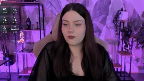 little girl who is always right or Coraline online show from 10-17-25, 06:16