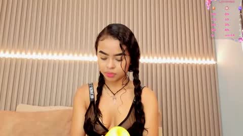 Snapshot of coralineross_ chatting on 03-11-25, 11:12 coralineross_ online show from 03-11-25, 11:12