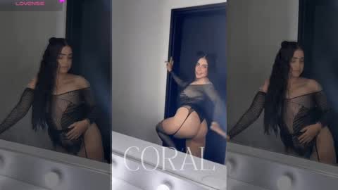 Snapshot of coralkihot chatting on 11-08-25, 10:15 C O R A L C A L I O P E online show from 11-08-25, 10:15