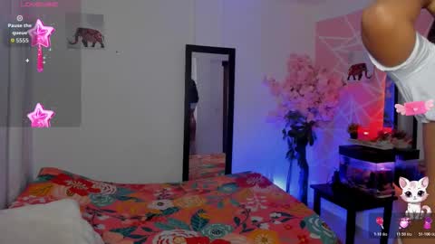 Coral online show from 11-05-25, 02:44