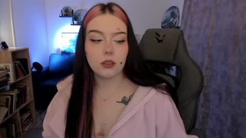 little girl who is always right or just Cora online show from 05-11-26, 05:02