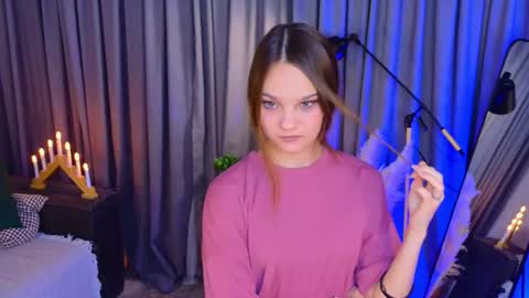 Snapshot of corazonmalinky chatting on 11-26-25, 03:35 Lia online show from 11-26-25, 03:35