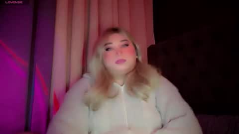 Snapshot of corefinder_xx chatting on 12-01-25, 06:13 corefinder_xx online show from 12-01-25, 06:13