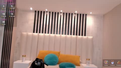 Corinne Russo online show from 12-22-24, 09:31