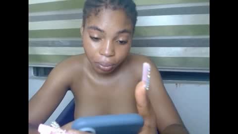 Snapshot of cornxcunt chatting on 03-23-26, 10:36 cornxcunt online show from 03-23-26, 10:36