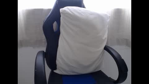 corolaxxl online show from 12-16-25, 04:34