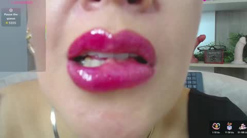 cortney tayler online show from 10-23-25, 07:45