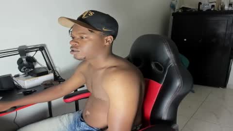 Snapshot of corvis_xnc0012 chatting on 02-21-25, 11:11 Corvis Xnc0012 online show from 02-21-25, 11:11