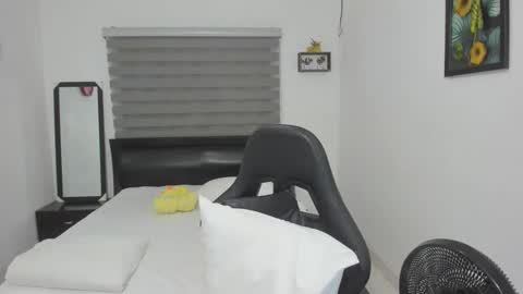 Ethan  online show from 11-06-25, 11:48