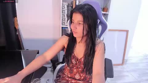 Snapshot of cositarika__ chatting on 07-06-26, 01:41 Lunita online show from 07-06-26, 01:41