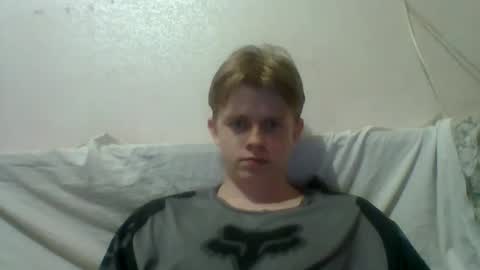 Snapshot of cosm2312 chatting on 05-28-26, 06:16 Andrew online show from 05-28-26, 06:16