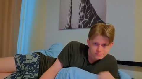 Snapshot of cosm2312 chatting on 07-24-26, 04:16 Andrew online show from 07-24-26, 04:16