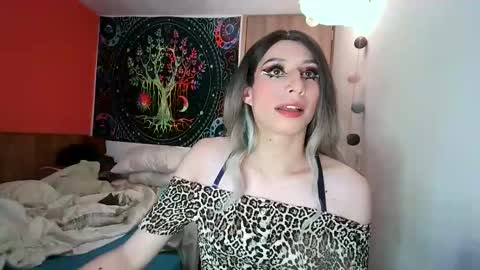 cosmic_crystal online show from 12-23-24, 08:25